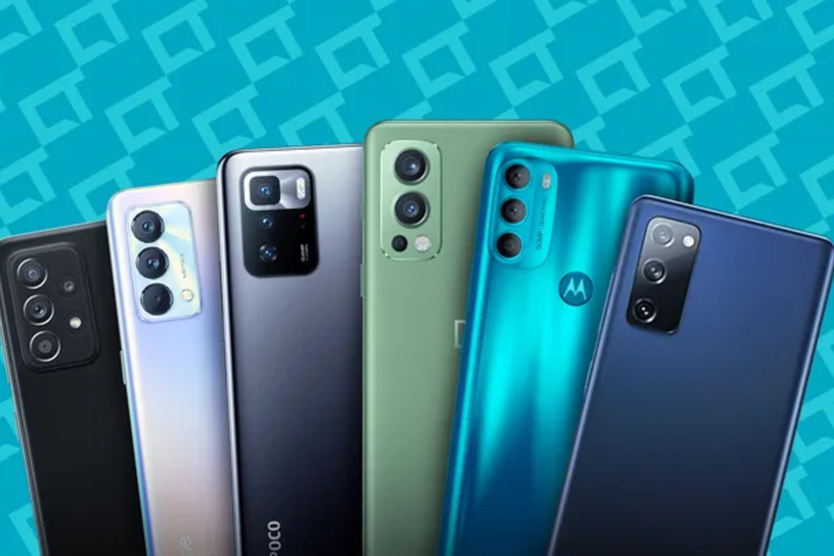 6 celulares representando modelos de Smartphone 64GB em montagem