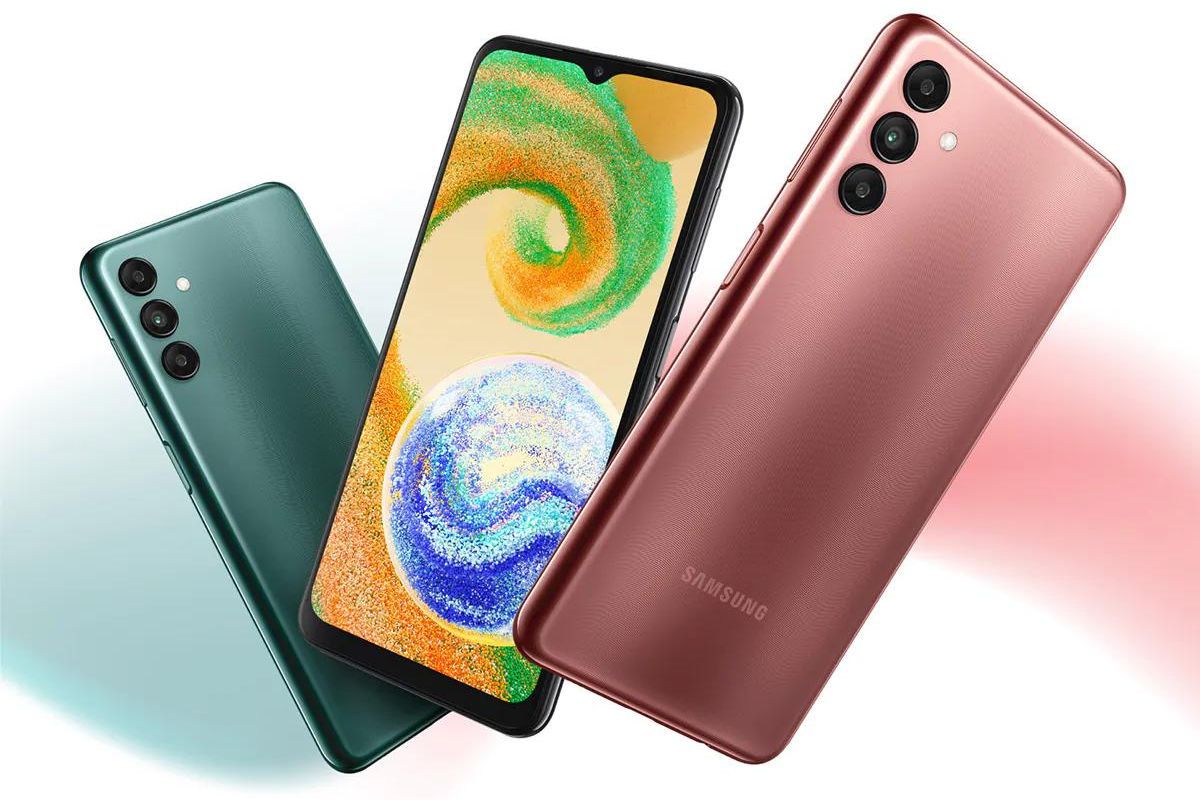 Galaxy A04s em montagem para publicidade, mostrando seus detalhes