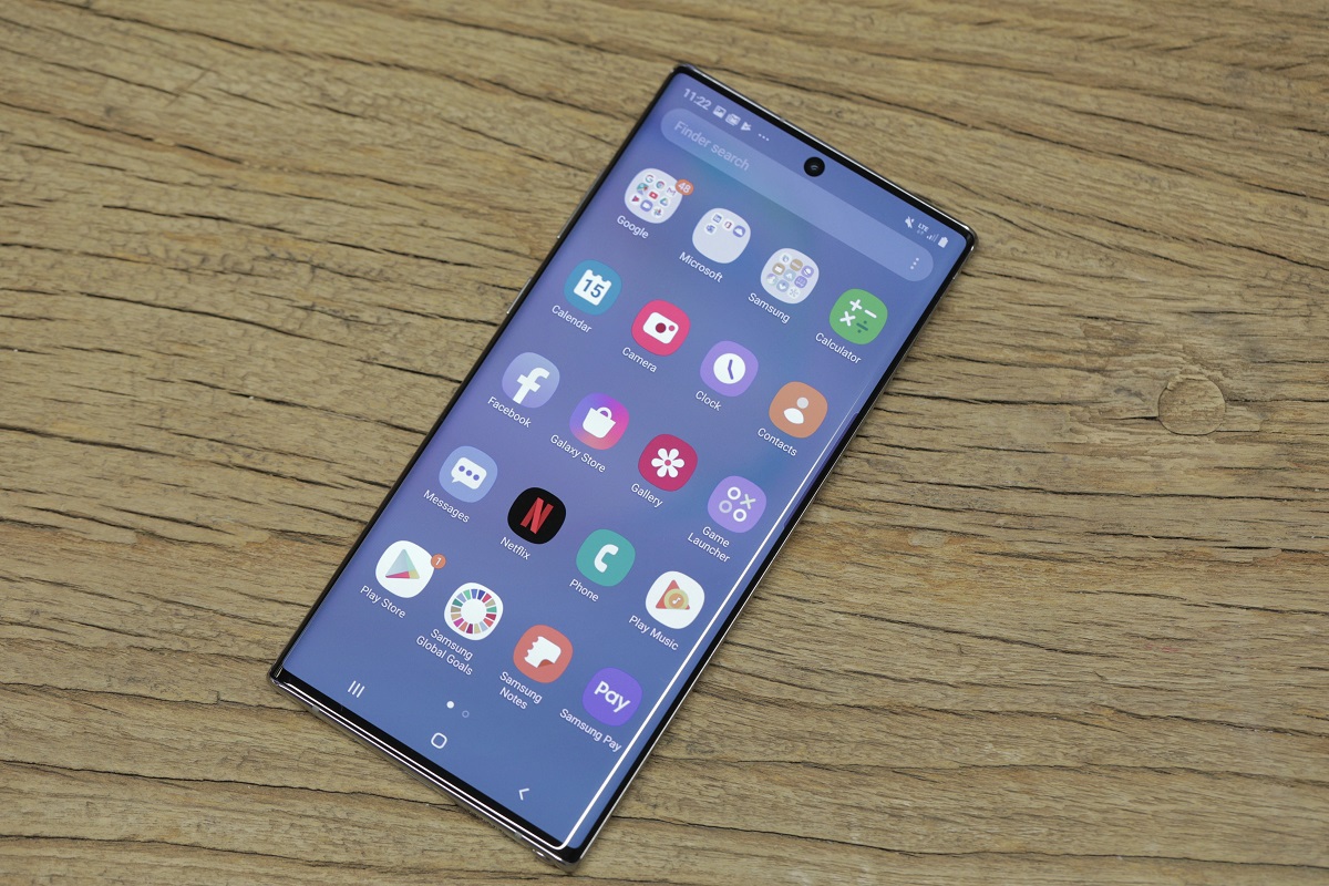 Teea: Galaxy Note 10 Galaxy Note 10 mostrando sua tela desbloqueada exibindo seu menu de apps