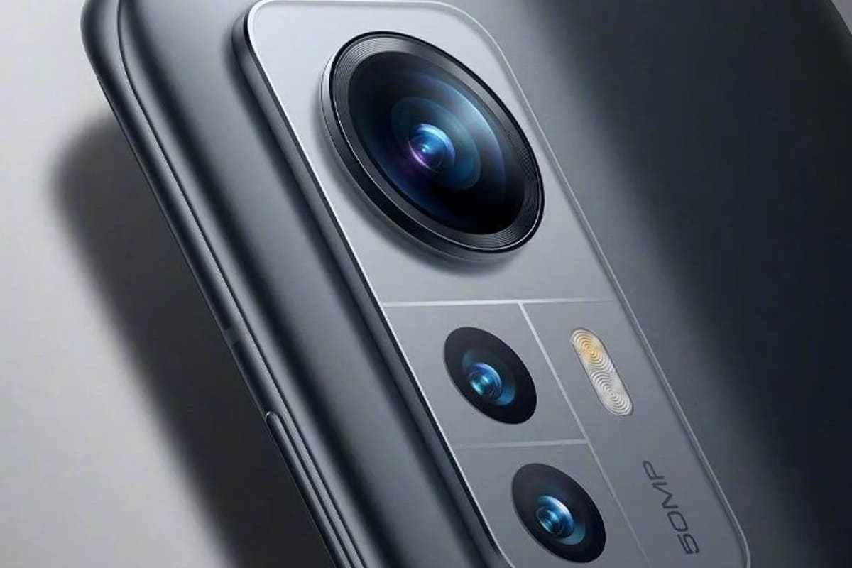 Aparelho: Xiaomi 12 Xiaomi 12 preto mostrando detalhes do aparelho